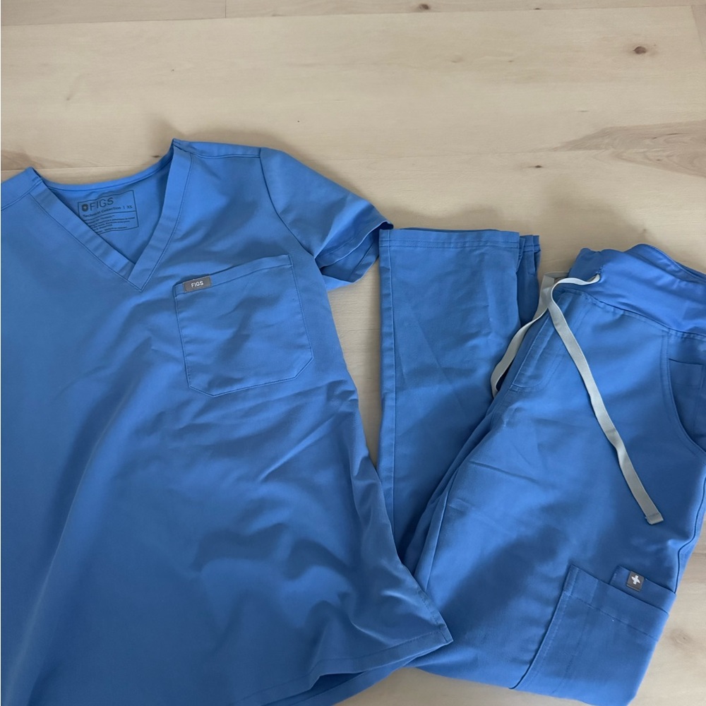 Figs Light Blue Scrub Set